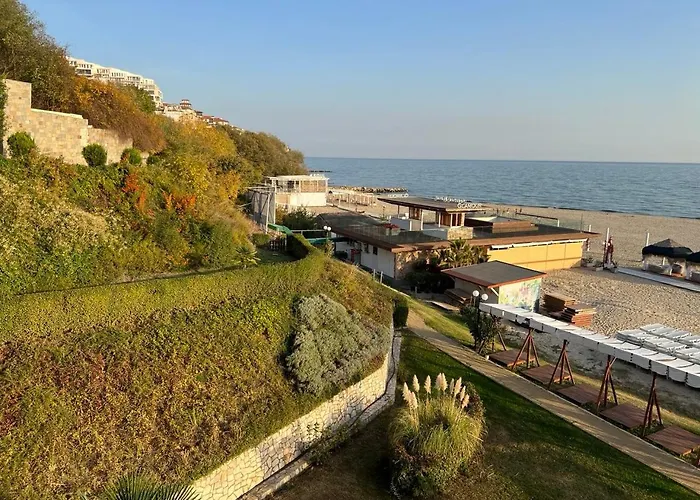 Апартамент Arena Sea View Свети Влас